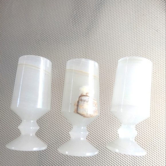 Other - Set of three onyx alabaster cordial cups